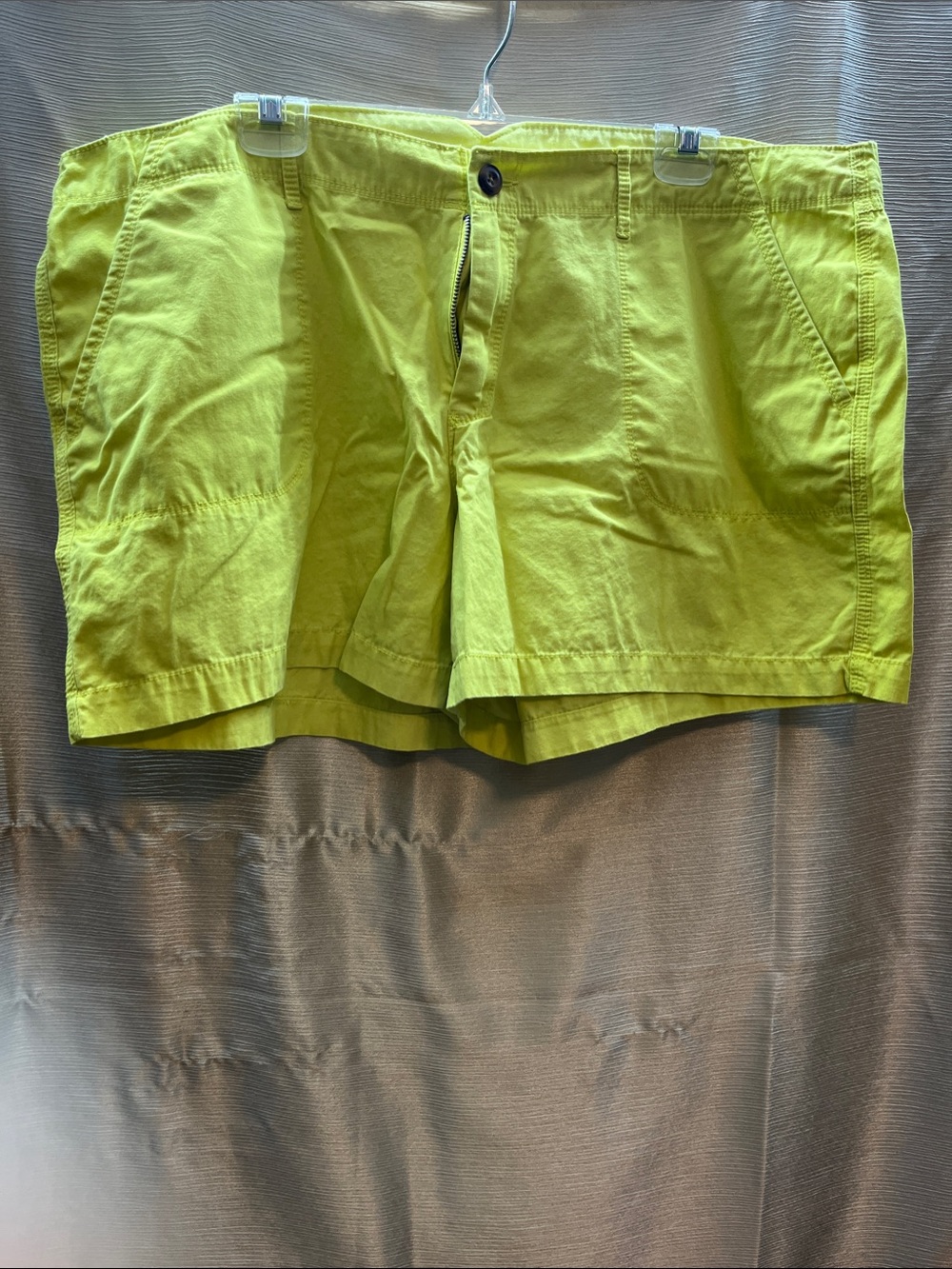 Old Navy Bright Lime Green Womens Flat Front Shorts
